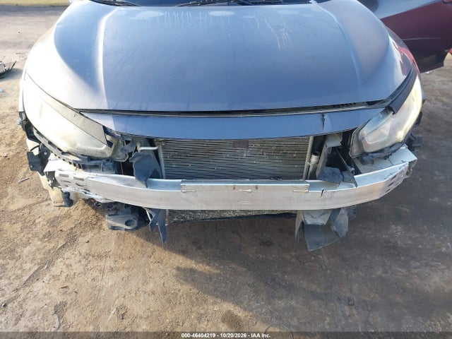 46404219 :رقم المزاد ، 2HGFC2F52JH587736 vin ، 2018 Honda Civic Lx مزاد بيع