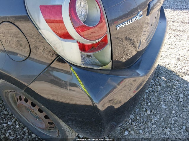 46404218 :رقم المزاد ، JTDKDTB37C1510642 vin ، 2012 Toyota Prius C Two مزاد بيع