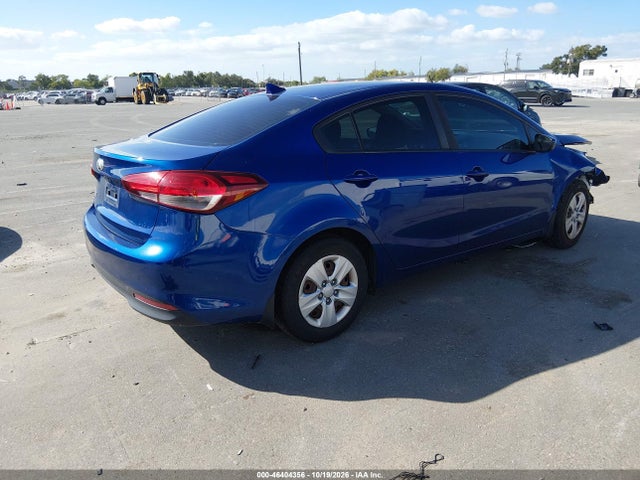 46404356 :رقم المزاد ، 3KPFK4A76JE197465 vin ، 2018 Kia Forte Lx مزاد بيع