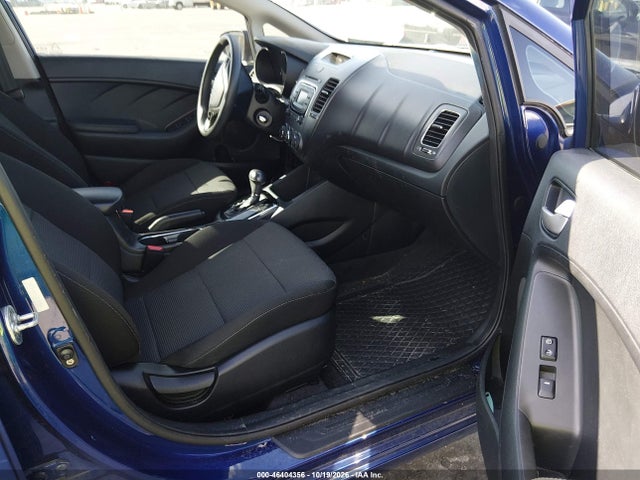 46404356 :رقم المزاد ، 3KPFK4A76JE197465 vin ، 2018 Kia Forte Lx مزاد بيع
