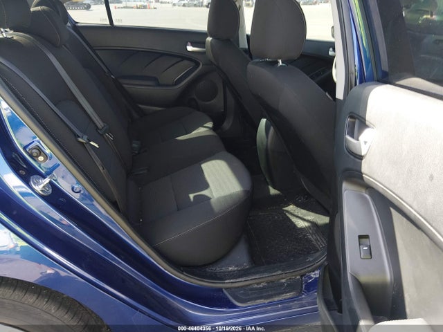 46404356 :رقم المزاد ، 3KPFK4A76JE197465 vin ، 2018 Kia Forte Lx مزاد بيع