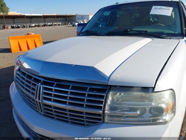 2011 Lincoln Navigator L მანქანა იყიდება აუქციონზე, vin: 5LMJJ3J5XBEJ00389, აუქციონის ნომერი: 46404449