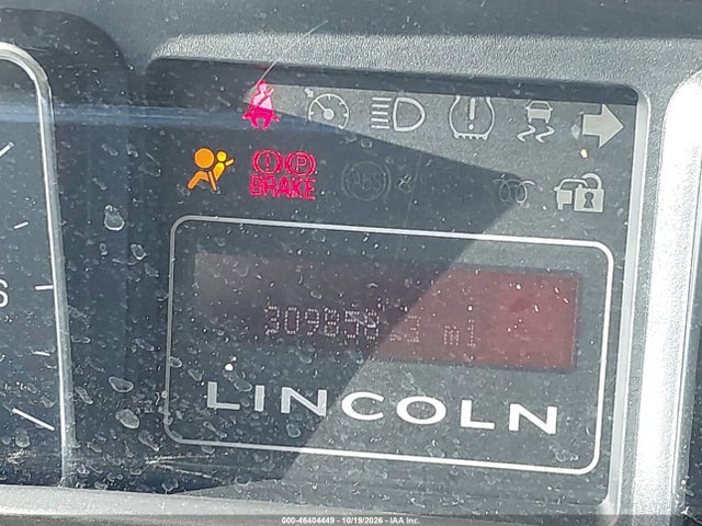 2011 Lincoln Navigator L მანქანა იყიდება აუქციონზე, vin: 5LMJJ3J5XBEJ00389, აუქციონის ნომერი: 46404449