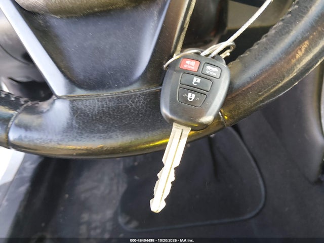 46404498 :رقم المزاد ، 4T1BF1FK2FU959225 vin ، 2015 Toyota Camry Se مزاد بيع