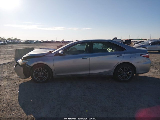 46404498 :رقم المزاد ، 4T1BF1FK2FU959225 vin ، 2015 Toyota Camry Se مزاد بيع