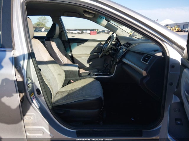 46404498 :رقم المزاد ، 4T1BF1FK2FU959225 vin ، 2015 Toyota Camry Se مزاد بيع