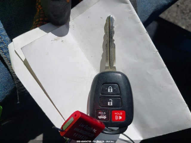 46404756 :رقم المزاد ، 4T1BF1FK3CU598602 vin ، 2012 Toyota Camry Se مزاد بيع