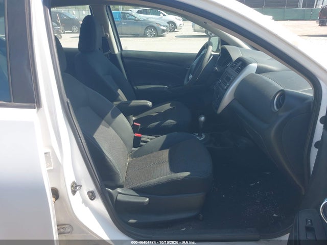 2018 Nissan Versa 1.6 Sv მანქანა იყიდება აუქციონზე, vin: 3N1CN7AP6JL872449, აუქციონის ნომერი: 46404774