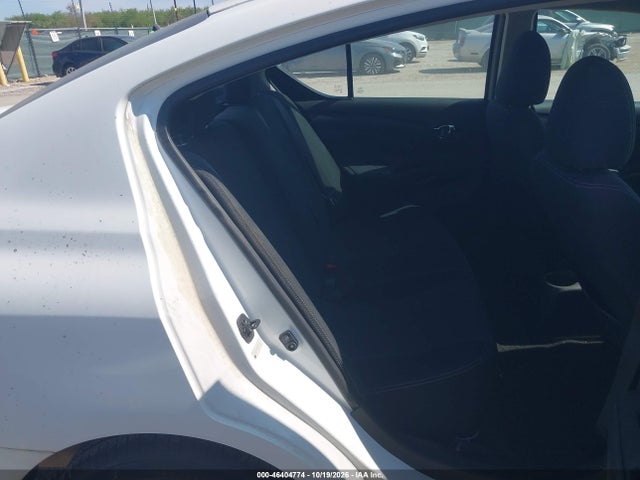2018 Nissan Versa 1.6 Sv მანქანა იყიდება აუქციონზე, vin: 3N1CN7AP6JL872449, აუქციონის ნომერი: 46404774
