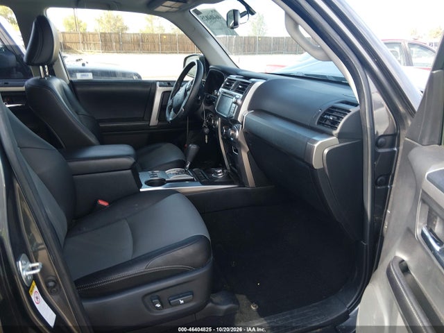 46404825 :رقم المزاد ، JTEBU5JR1H5443095 vin ، 2017 Toyota 4runner Sr5 Premium مزاد بيع