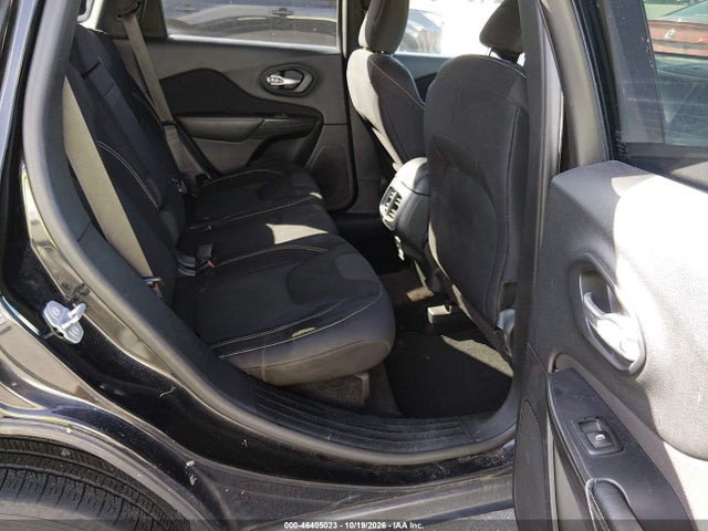 2015 Jeep Cherokee Latitude Altitude მანქანა იყიდება აუქციონზე, vin: 1C4PJLCS8FW722218, აუქციონის ნომერი: 46405023