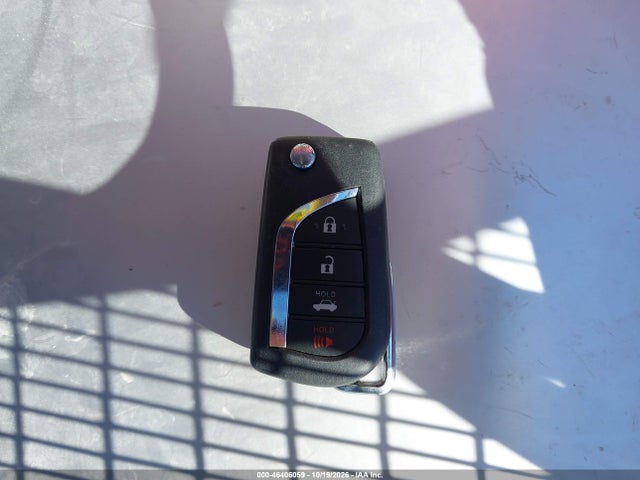 46406059 :رقم المزاد ، JTDEPRAE1LJ035306 vin ، 2020 Toyota Corolla Le مزاد بيع