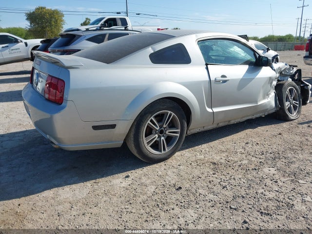 Продаж на аукціоні авто 2005 Ford Mustang Gt Deluxe/gt Premium, vin: 1ZVFT82H755226353, номер лоту: 46406074