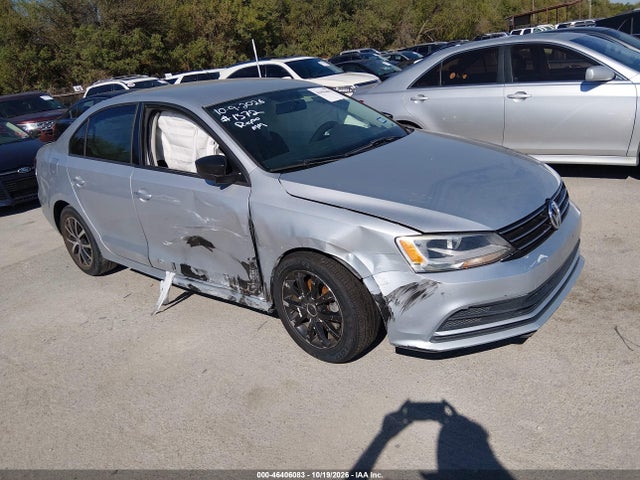 2016 Volkswagen Jetta 1.4t Se მანქანა იყიდება აუქციონზე, vin: 3VWD67AJ8GM343143, აუქციონის ნომერი: 46406083