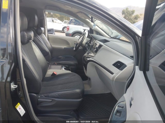 46406361 :رقم المزاد ، 5TDXK3DC6DS287927 vin ، 2013 Toyota Sienna Se 8 Passenger مزاد بيع