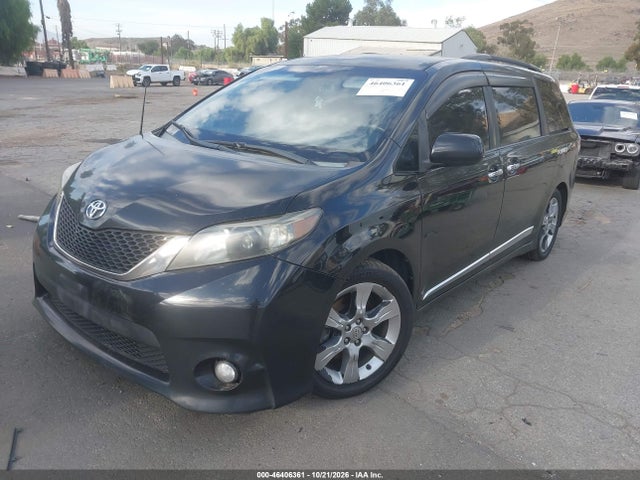 46406361 :رقم المزاد ، 5TDXK3DC6DS287927 vin ، 2013 Toyota Sienna Se 8 Passenger مزاد بيع