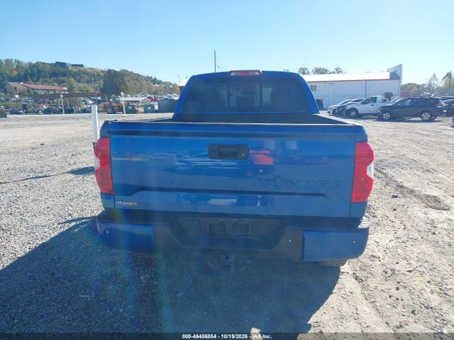 46406854 :رقم المزاد ، 5TFUY5F18HX650530 vin ، 2017 Toyota Tundra Sr5 5.7l V8 مزاد بيع