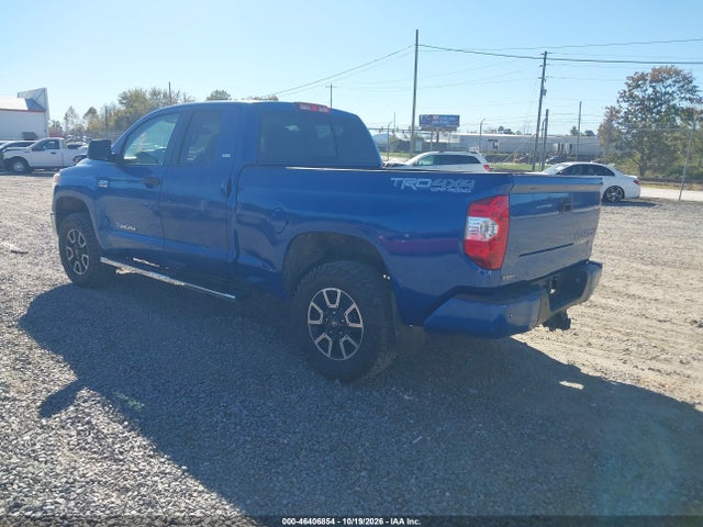 46406854 :رقم المزاد ، 5TFUY5F18HX650530 vin ، 2017 Toyota Tundra Sr5 5.7l V8 مزاد بيع