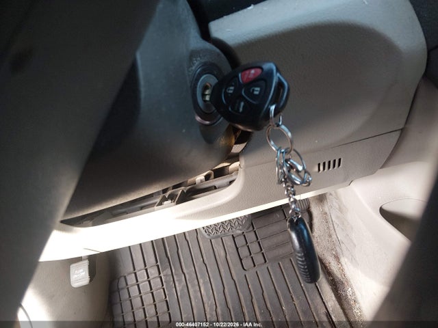 46407152 :رقم المزاد ، 4T4BF3EK2AR033807 vin ، 2010 Toyota Camry Le مزاد بيع