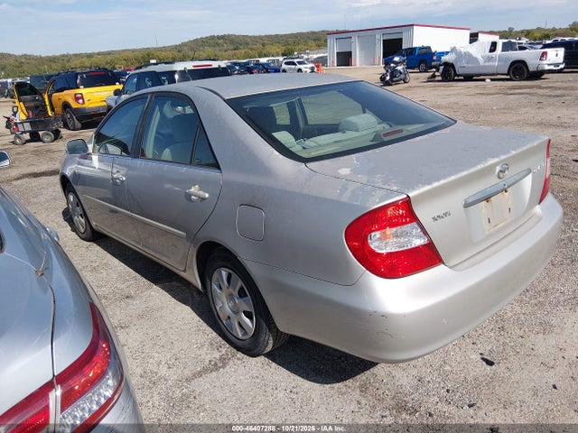 46407288 :رقم المزاد ، 4T1BE32K43U694193 vin ، 2003 Toyota Camry Le مزاد بيع