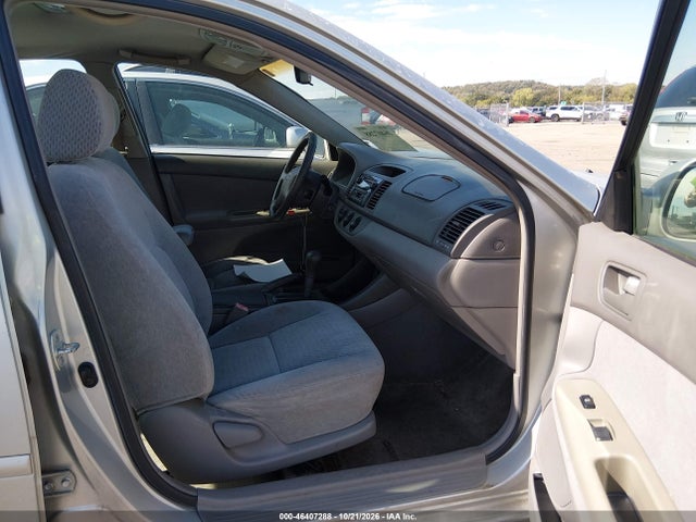 46407288 :رقم المزاد ، 4T1BE32K43U694193 vin ، 2003 Toyota Camry Le مزاد بيع