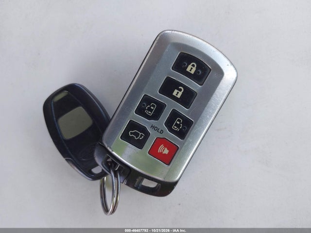 Продаж на аукціоні авто 2011 Toyota Sienna Xle V6, vin: 5TDYK3DC6BS127032, номер лоту: 46407792