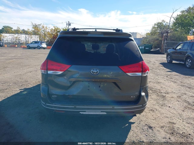 Продаж на аукціоні авто 2011 Toyota Sienna Xle V6, vin: 5TDYK3DC6BS127032, номер лоту: 46407792