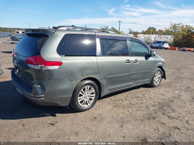 Продаж на аукціоні авто 2011 Toyota Sienna Xle V6, vin: 5TDYK3DC6BS127032, номер лоту: 46407792