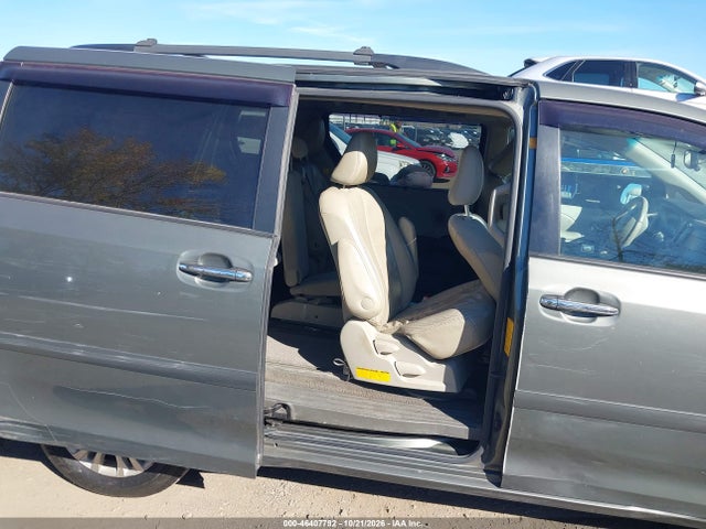 Продаж на аукціоні авто 2011 Toyota Sienna Xle V6, vin: 5TDYK3DC6BS127032, номер лоту: 46407792
