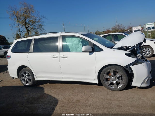 Продаж на аукціоні авто 2011 Toyota Sienna Se, vin: 5TDXK3DC5BS081561, номер лоту: 46407939