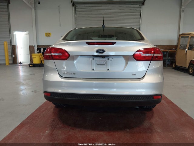 Ford FOCUS SE 2018 1FADP3F21JL327469 Image 16