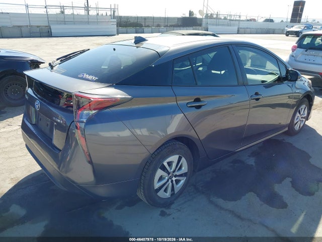 Toyota Prius Three 2017 JTDKARFU3H3030267 Image 4
