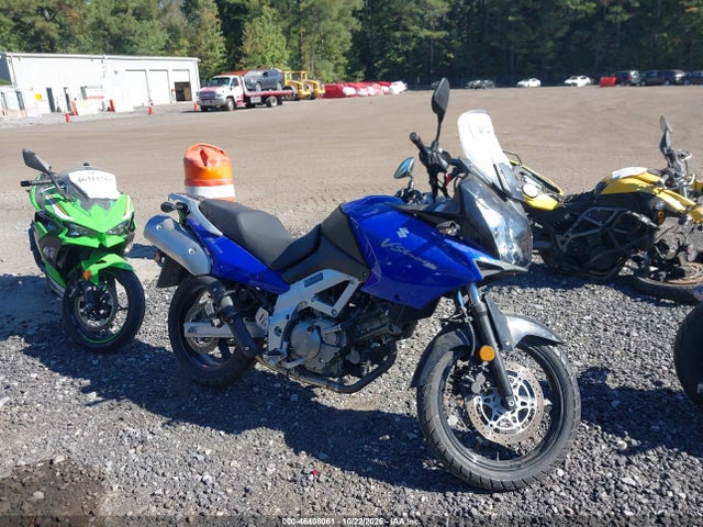 46408061 :رقم المزاد ، JS1VP54A842100515 vin ، 2004 Suzuki Dl650 K مزاد بيع