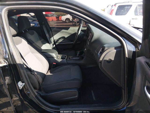 2C3CDXBG1FH916411 Dodge Charger Se