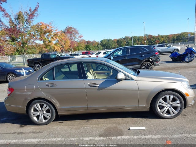 46408145 :رقم المزاد ، WDDGF81XX8F092370 vin ، 2008 Mercedes-benz C 300 Luxury 4matic/sport 4matic مزاد بيع