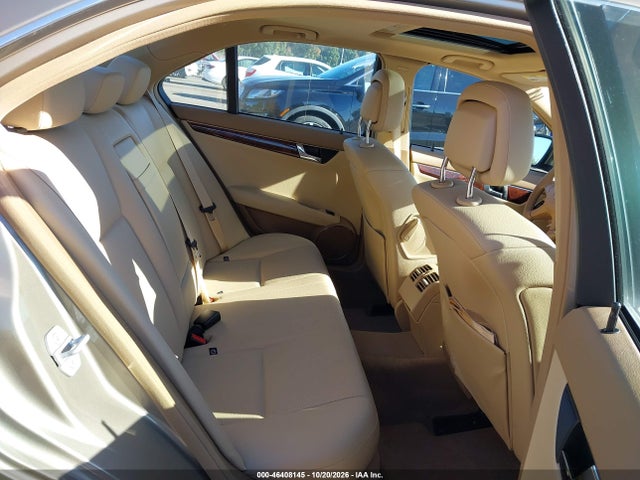 46408145 :رقم المزاد ، WDDGF81XX8F092370 vin ، 2008 Mercedes-benz C 300 Luxury 4matic/sport 4matic مزاد بيع