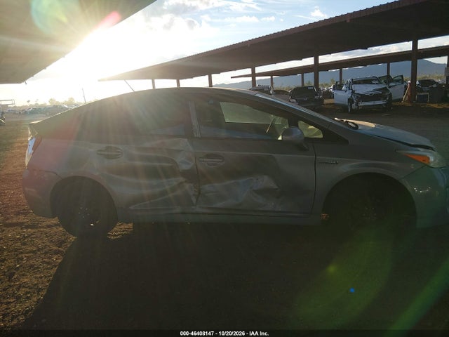 46408147 :رقم المزاد ، JTDKN3DU9F1883303 vin ، 2015 Toyota Prius Three مزاد بيع