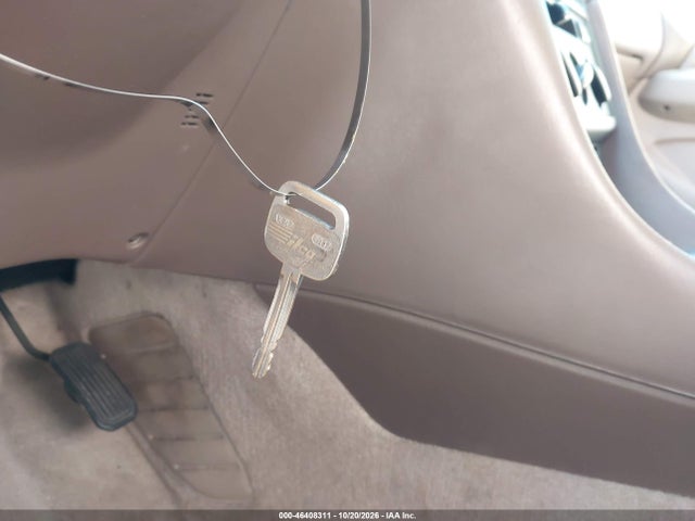 1998 Toyota Camry Le მანქანა იყიდება აუქციონზე, vin: 4T1BG22K1WU827260, აუქციონის ნომერი: 46408311