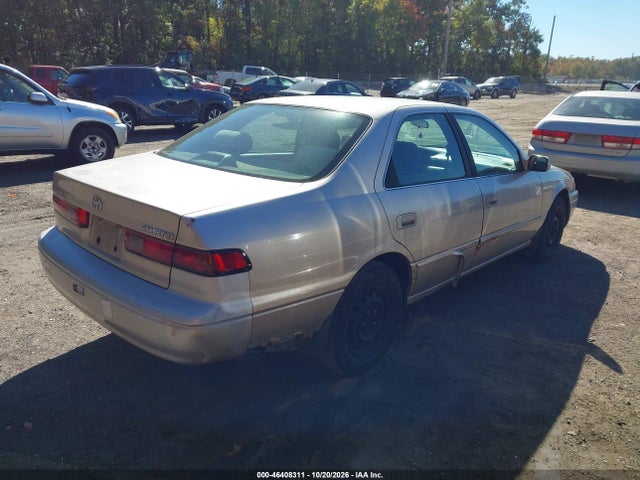 1998 Toyota Camry Le მანქანა იყიდება აუქციონზე, vin: 4T1BG22K1WU827260, აუქციონის ნომერი: 46408311