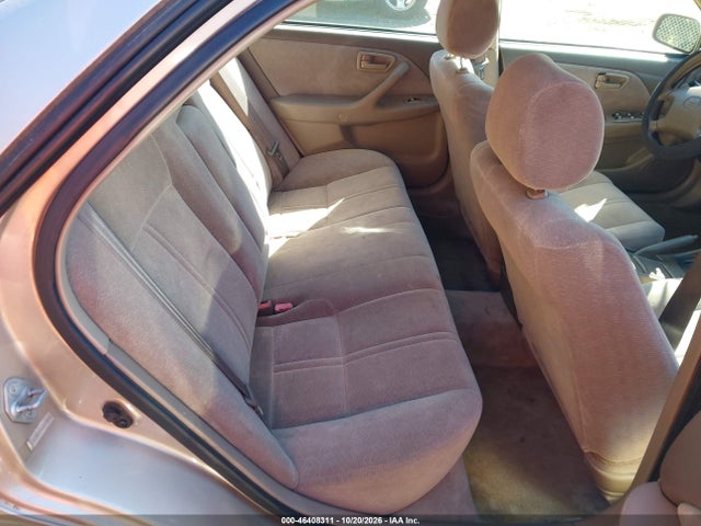 1998 Toyota Camry Le მანქანა იყიდება აუქციონზე, vin: 4T1BG22K1WU827260, აუქციონის ნომერი: 46408311