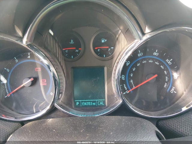 46408781 :رقم المزاد ، 1G1PE5SB3F7126583 vin ، 2015 Chevrolet Cruze 2lt Auto مزاد بيع