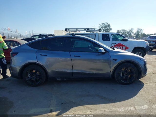 7SAYGDEE6TF341079 Tesla Model Y All-wheel Drive/long Range Launch Series/premium All-wheel Drive