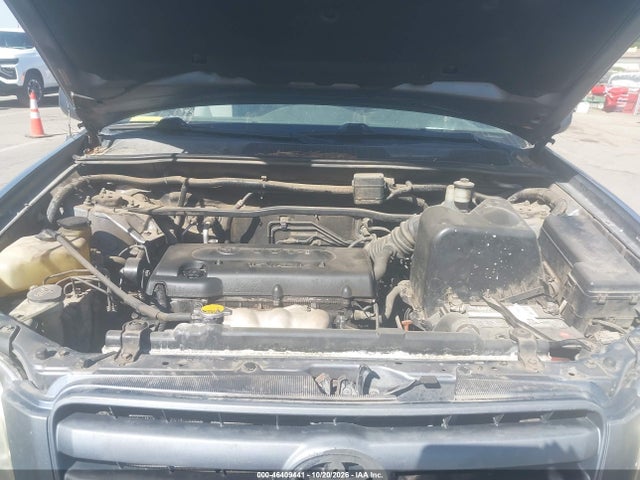 46409441 :رقم المزاد ، JTEDD21A240093940 vin ، 2004 Toyota Highlander مزاد بيع