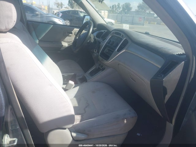 46409441 :رقم المزاد ، JTEDD21A240093940 vin ، 2004 Toyota Highlander مزاد بيع