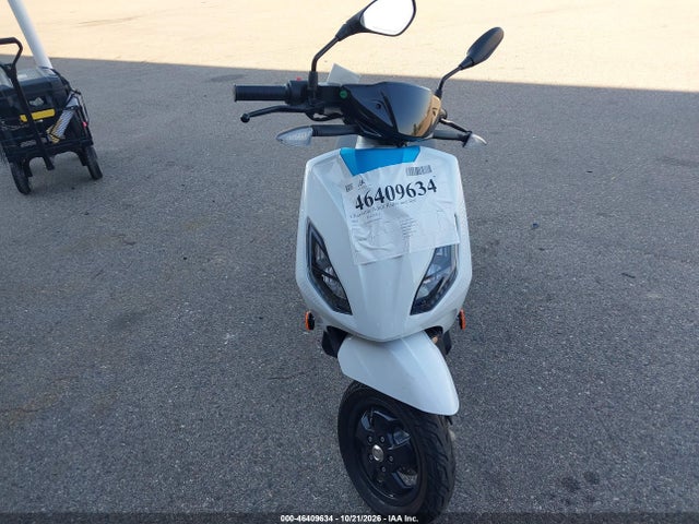 2022 Piaggio 1 Active მანქანა იყიდება აუქციონზე, vin: ZAPME1EB0N4000081, აუქციონის ნომერი: 46409634