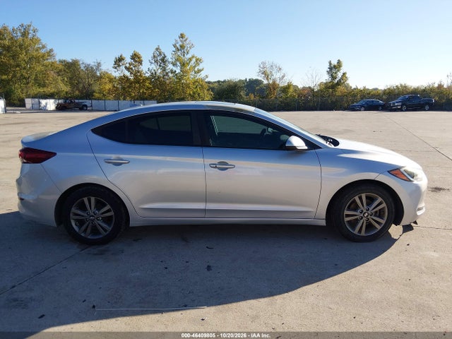 2017 Hyundai Elantra Value Edition მანქანა იყიდება აუქციონზე, vin: 5NPD84LF4HH134008, აუქციონის ნომერი: 46409805