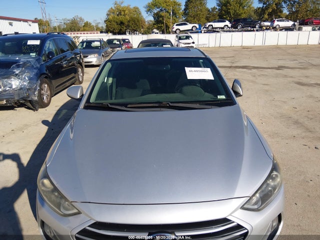 2017 Hyundai Elantra Value Edition მანქანა იყიდება აუქციონზე, vin: 5NPD84LF4HH134008, აუქციონის ნომერი: 46409805