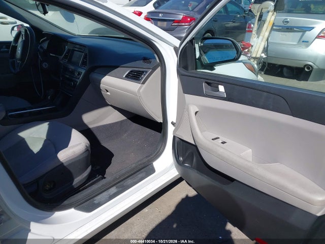 2016 Hyundai Sonata Se მანქანა იყიდება აუქციონზე, vin: 5NPE24AF5GH352398, აუქციონის ნომერი: 46410034