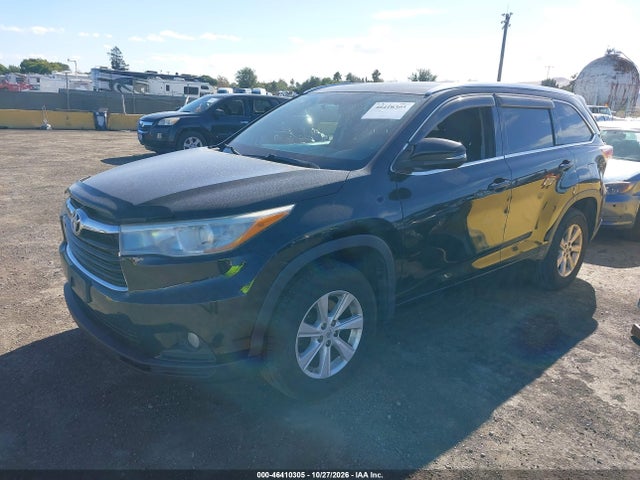 Toyota Highlander Xle V6 2015 5TDKKRFH3FS065516 Image 2