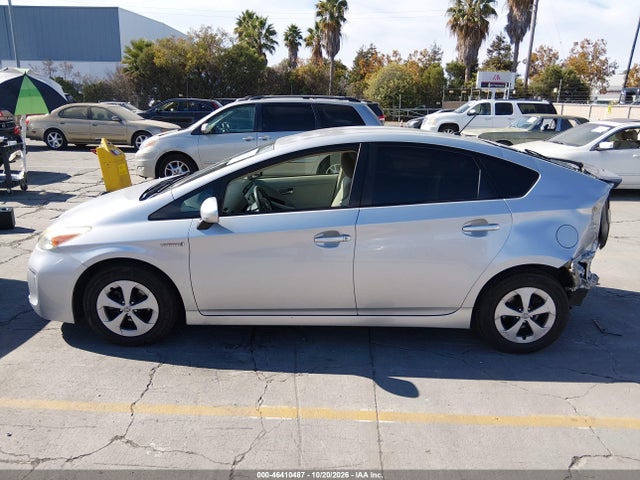 Продаж на аукціоні авто 2015 Toyota Prius Two, vin: JTDKN3DU4F0455435, номер лоту: 46410487